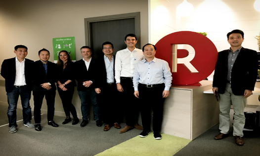 ESG集團(tuán)創(chuàng)始人Alan在Priceminister總部