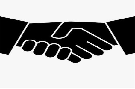 加強(qiáng)與當(dāng)?shù)乇就岭娚讨g的合作